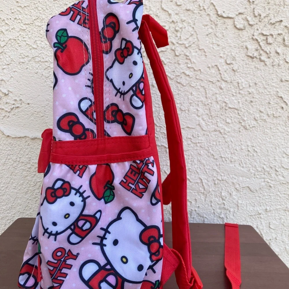 Hello Kitty Backpack - Picture 2 of 12